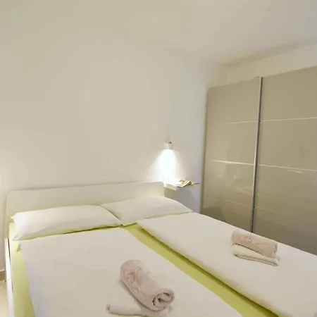 With Parking Space Zambratija, Umag - 22658 Apartment
