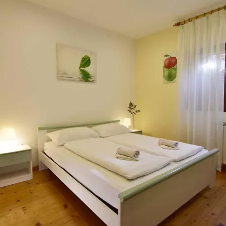 Apartment With Parking Space Zambratija, Umag - 22658