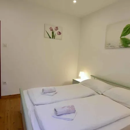 Apartment With Parking Space Zambratija, Umag - 22658 *